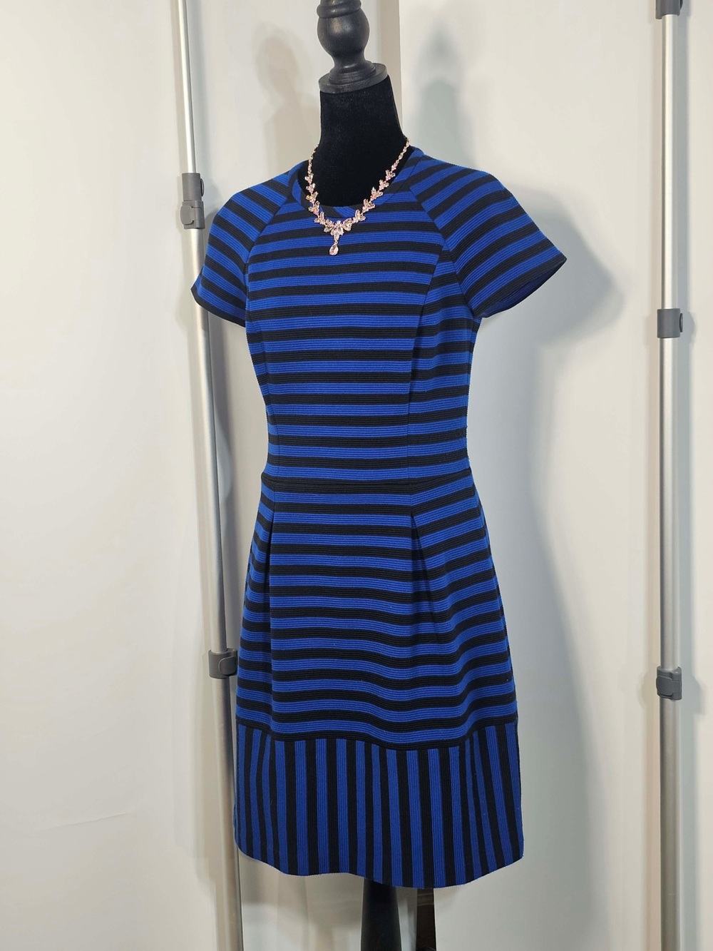 #214 Banana Republic Blue Black Striped Fit & Flare Dress Size 6